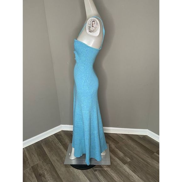 ANNA QUAN
Galina Rib-Knit Dress - Picture 6 of 8